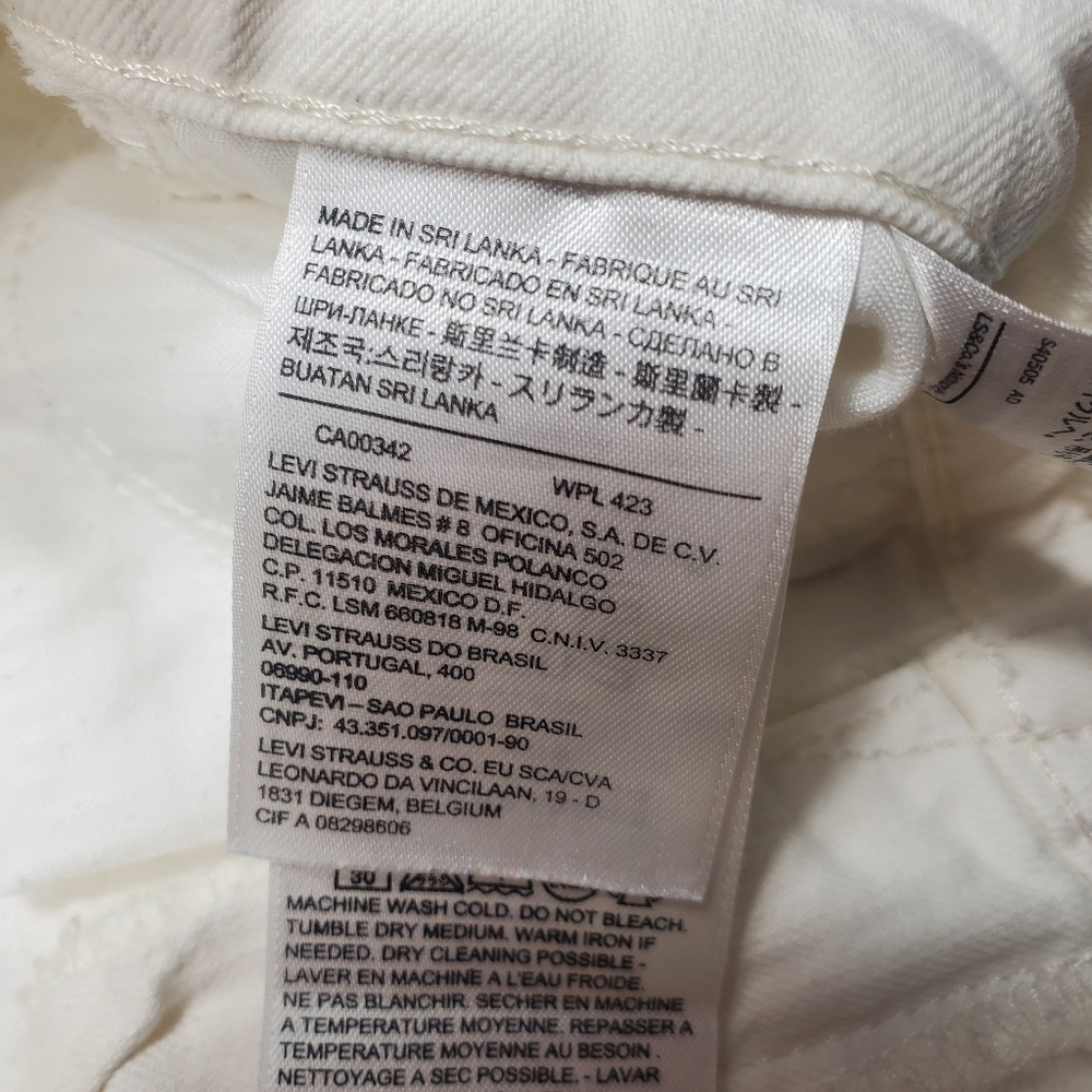 Levi's White Boyfriend Jeans Regular Fit Denim Summer Womans Size 30 - Picture 7 of 12